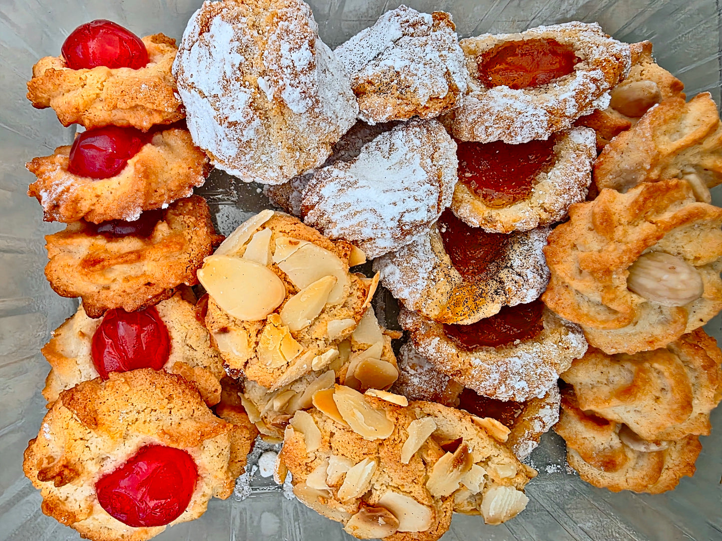 DOLCI IN PASTA DI MANDORLE - IL VECCHIO FORNO DI PASQUALE - CASTELBUONO